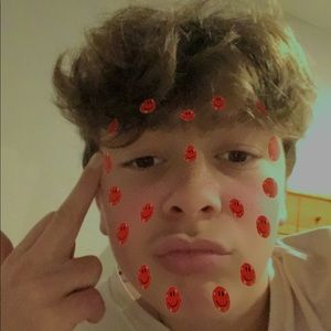 Meet your Posher, Alexis